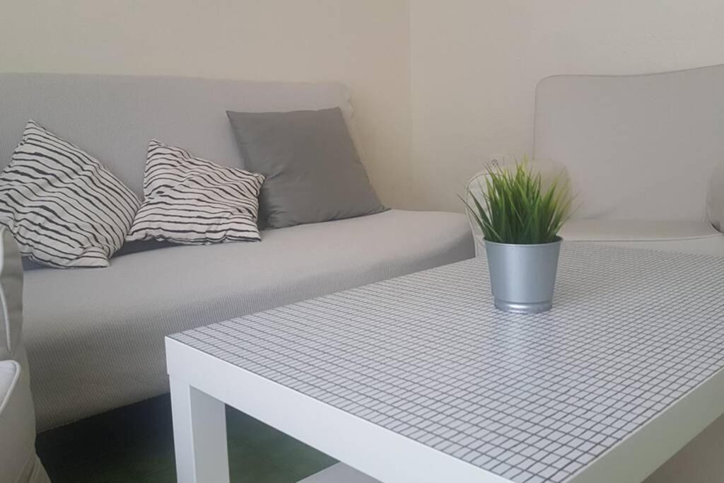 Bonito Apartamento Triana-Los Remedios Seville Exterior photo